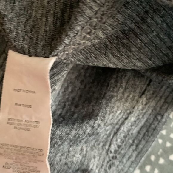 Fresno State Bulldogs Long Sleeve Colosseum Shirt Gray & Red XL Polyester Blend - Picture 3 of 10